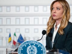 “Animal selvagem”, “idiota certificado”: apresentador insulta Georgia Maloney na televisão russa, Roma convoca embaixador