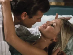 Britt Ekland: Bond girl Mary Goodnight está assim hoje – 52 anos depois