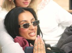 Calvin Steiner a quer: o ex de Joanna está escondido perto do banheiro