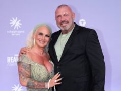 Caro Robbins ficou maravilhada com sua própria transformação visual