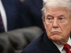 Uma onda de ataques “poderosos”, um ataque a Ormuz… Quais são agora as opções militares de Donald Trump no Irão?