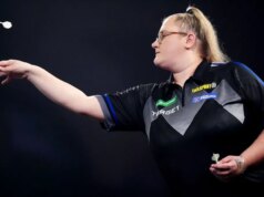 Dardos: Beau Greaves é a primeira mulher a vencer um torneio PDC