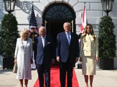 Donald Trump deu as boas-vindas ao rei Carlos III na Casa Branca para acalmar as relações entre Londres e Washington