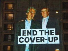 Estados Unidos: Um vídeo contundente sobre as ligações Trump-Epstein projetado em um prédio em Washington DC