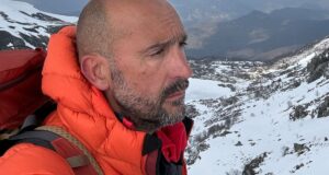 FOTOGRAFIA. “Este é o lugar perfeito para recarregar as baterias”: ele dorme na neve com vista para a Via Láctea do alto dos Pirenéus Ariège