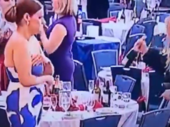 Filmagem em um jantar de imprensa em Washington: a mulher no vídeo viral roubando champanhe é realmente a embaixadora ucraniana?