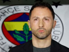 Fora depois de quase oito meses: Fenerbahce demite o técnico Tedesco após derrota no derby