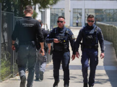 Grécia: homem de 89 anos preso, suspeito de orquestrar dois tiroteios