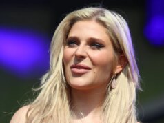 “Cinema da cabeça”: Marie Reim impressiona com selfie de cigarro