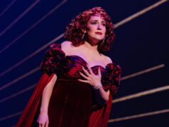 Jessica Vosk fala sobre riscos na carreira, resiliência e seu primeiro papel nas praias