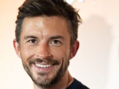 Jonathan Bailey e Laura Dern estão filmando um novo filme na Baviera