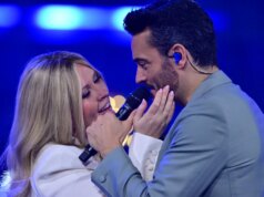 Maite Kelly provoca fãs no “Show de Giovanni Zarrella”: “Os gemidos me deixam pasma”