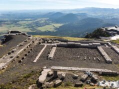 No topo do Puy-de-Dôme, foram ressuscitados os restos de um grande santuário romano.