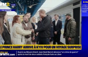 O Príncipe Harry chegou à Ucrânia para uma visita surpresa.