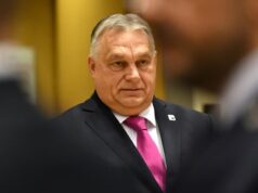 O primeiro-ministro cessante da Hungria, Viktor Orbán, diz que não terá assento no parlamento.