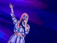 Os espectadores estão comparando a aparência de Beatrice Egli com R2D2