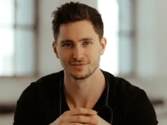 Os médicos pensaram que eu era um intrometido – Felix é o “doutor quente” da internet