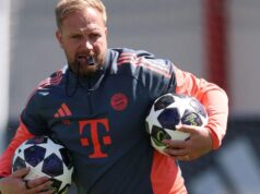 PSG-Bayern de Munique: quem é o assistente técnico Aaron Danks no banco da Baviera, substituindo Vincent Kompany?