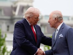 Pesquisa de Ancestrais: Donald Trump e King Charles estão relacionados