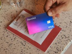 Procurando serviços bancários on-line? Revolution certamente atenderá às suas necessidades