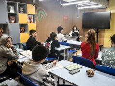 RELATÓRIO. “O futuro da Ucrânia está a ser construído hoje”: numa escola de Kiev há alívio após o reembolso do empréstimo da UE