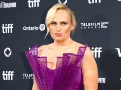 Rebel Wilson negou o despejo de telefone antes do julgamento de ‘Deb’ e disse que a alegada denúncia de assédio sexual era uma “situação de pesadelo”.