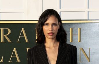 Um comerciante? Nara Smith explica o quão moderno será seu casamento