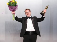 Vencedor do Oscar perde Oscar depois que TSA se recusa a levá-lo em voo (VÍDEO)