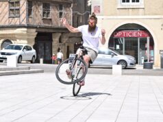 Vídeo. Ele deixa seu emprego como mensageiro da Freestyle: Em Auch, Lucas Centau se torna uma estrela mundial do ciclismo de “equipamentos fixos” e descreve seu renascimento.