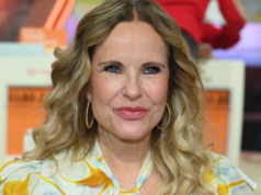 “Você está enlouquecendo o mundo dos homens”: Katja Burkard arrasa com seu look jeans duplo