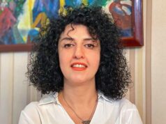 Vencedora do Prêmio Nobel da Paz, Nargess Mohammadi, detida no Irã, está “entre a vida e a morte” após ser internada no hospital