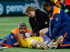 25 anos e já vítima de múltiplas concussões: mais uma vez carregado em uma maca, o jogador do La Rochelle O’Gara evoca emoção antes da partida contra o Stade Toulouse