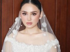 7 retratos detalhados da maquiagem de Syifa Hadju na segunda recepção em Bali com Skin Glaze