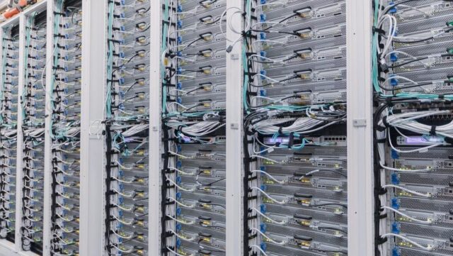 A-capacidade-do-data-center-na-Indonesia-devera-atingir-165.jpeg