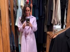 A duquesa Meghan compartilhou uma doce foto de mãe e filha com Lilibet