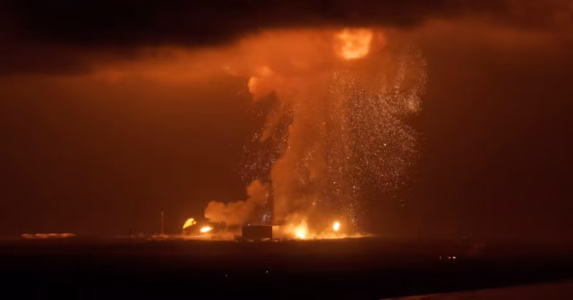 A-explosao-do-foguete-Blue-Origin-um-duro-golpe-nas.avif