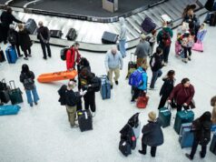A guerra do Irão fez disparar os preços dos combustíveis para aviões. Aqui está o que os viajantes aéreos precisam saber