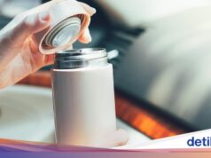 A história de um homem envenenado ao beber café de uma garrafa ‘vencida’