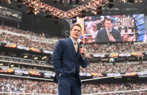 A lenda do wrestling John Cena quer ainda estar em forma e forte aos 85 anos – é isso que ele está fazendo para atingir seu objetivo