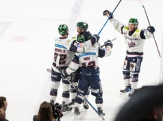 Adler Mannheim sem chance – campeão de Eisbern novamente!