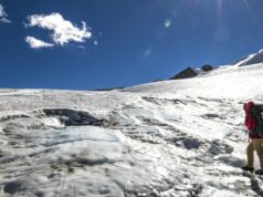 Adoeceu à noite e sofreu edema pulmonar em altitude: o alpinista de 38 anos morreu poucos metros antes de chegar a um dos picos do Himalaia.