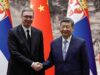 Aleksandar Vucic defende as relações da Sérvia com a China durante polêmica visita a Pequim