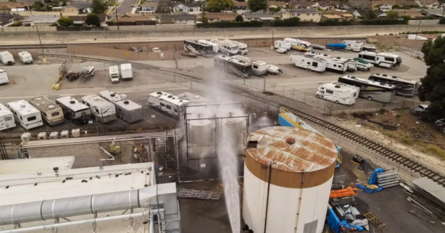 Ameaca-de-explosao-quimica-no-sul-da-California-40000-pessoas.avif