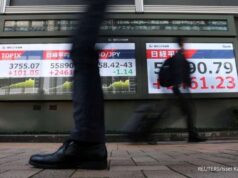 As bolsas asiáticas fortaleceram-se ligeiramente na segunda-feira (4/5), à medida que os conflitos no Médio Oriente arrastaram para baixo os preços do petróleo.