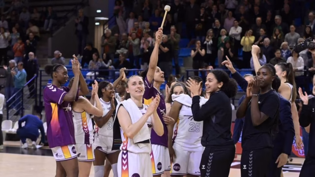 Basquetebol-Liga-Feminina-Ufab-vence-classico-e-encerra-temporada-com.avif