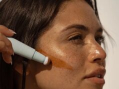 Brilhe como uma celebridade com essas dicas especializadas de autobronzeador