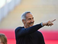Bundesliga: Adi Hütter nomeado jogador do Eintracht Frankfurt