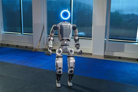 China-introduz-sistema-de-identidade-digital-para-robos-humanoides.jpg