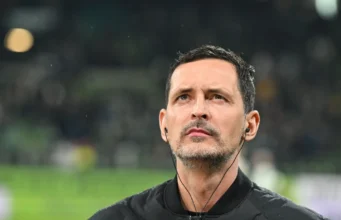 Colônia é provavelmente o novo favorito na procura de um treinador