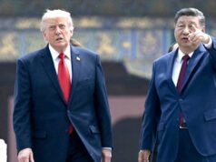 Com um carneiro na boca e uma faca ao lado, Trump encontra-se com Xi de um lado. A CIA prepara-se para espionar a China pelas costas.